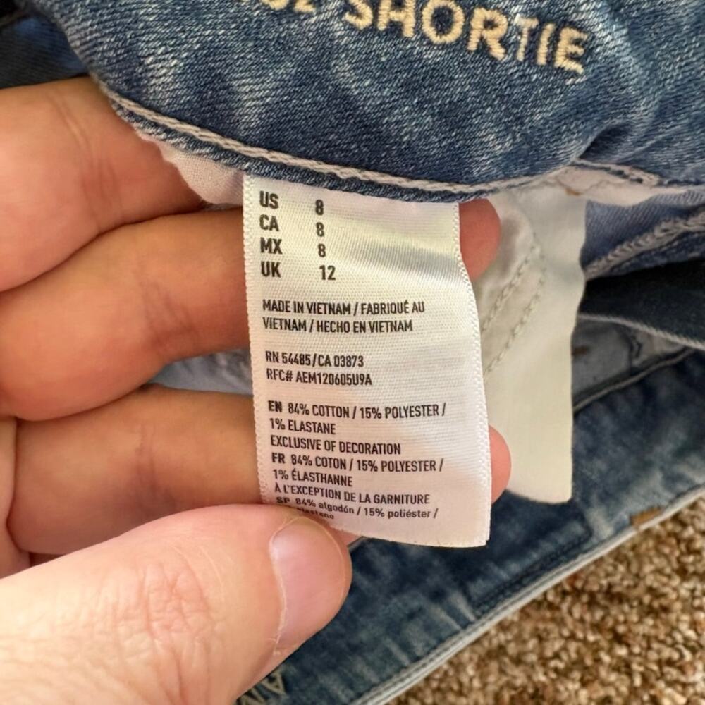 American Eagle Outfitters Super Stretch Hi-Rise Shortie Distressed Rose sz 8 - Picture 3 of 7